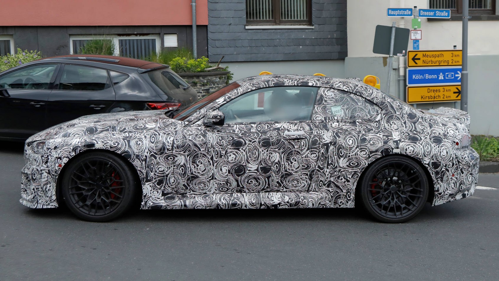 2024 BMW M2 CS spyshot profil