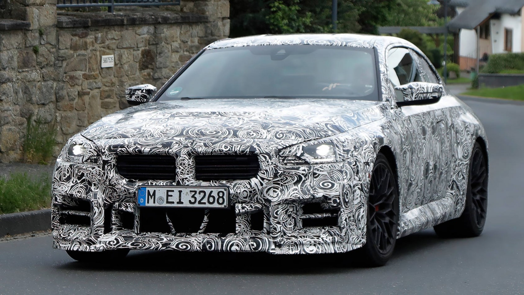 2024 BMW M2 CS spyshot przedni splitter