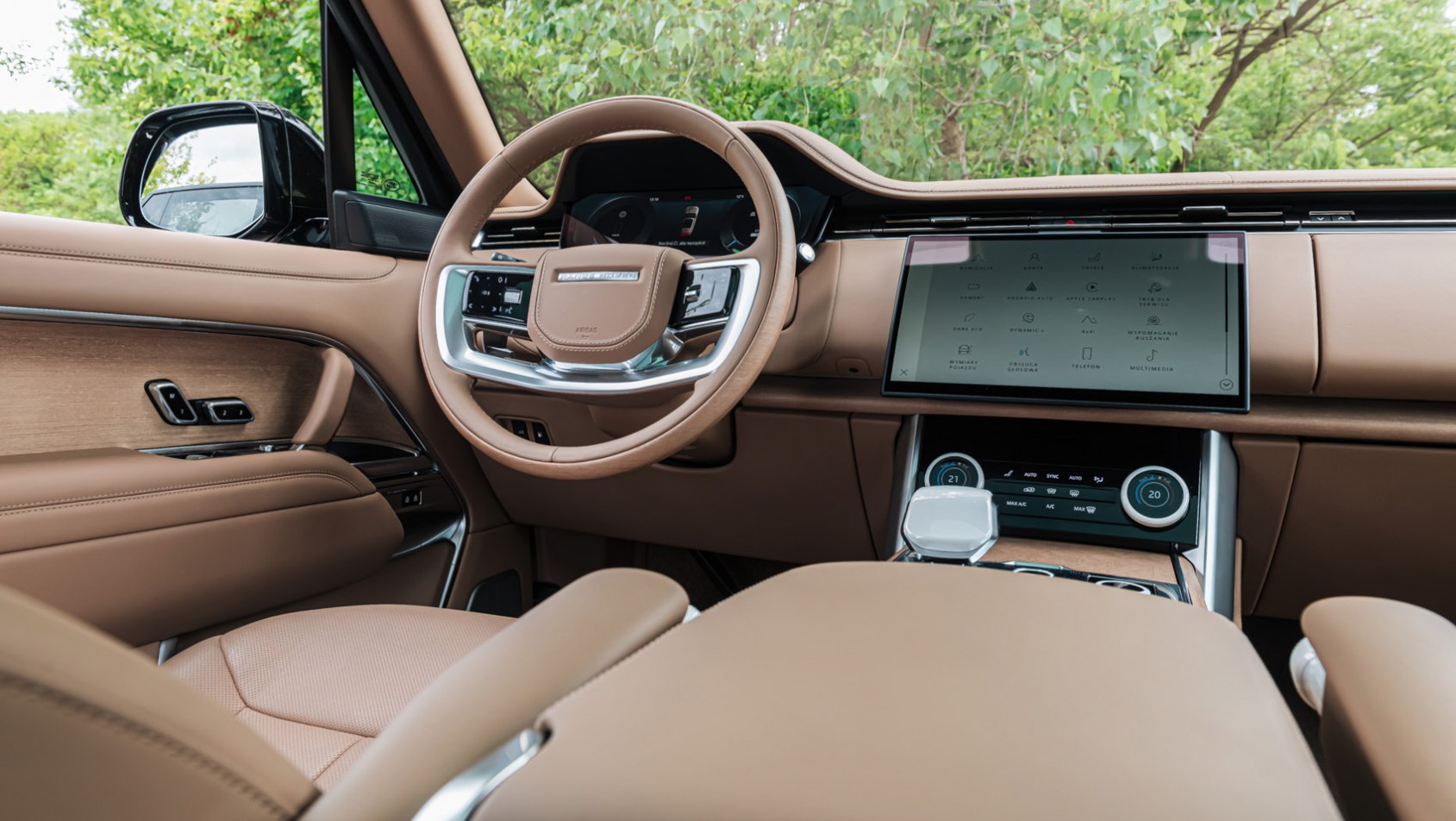 Range Rover SV wnętrze beżowe