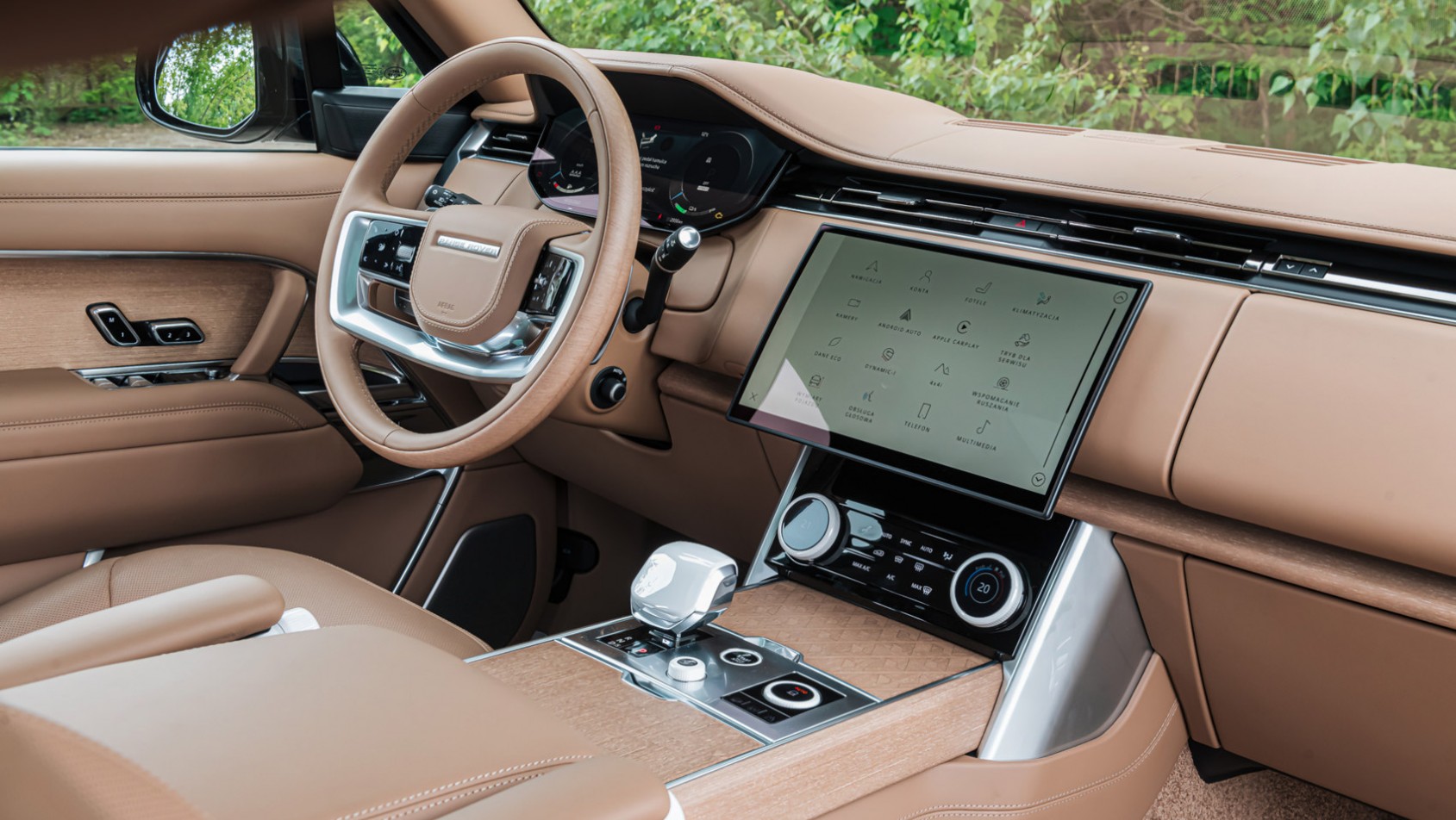 Range Rover SV kokpit beżowy