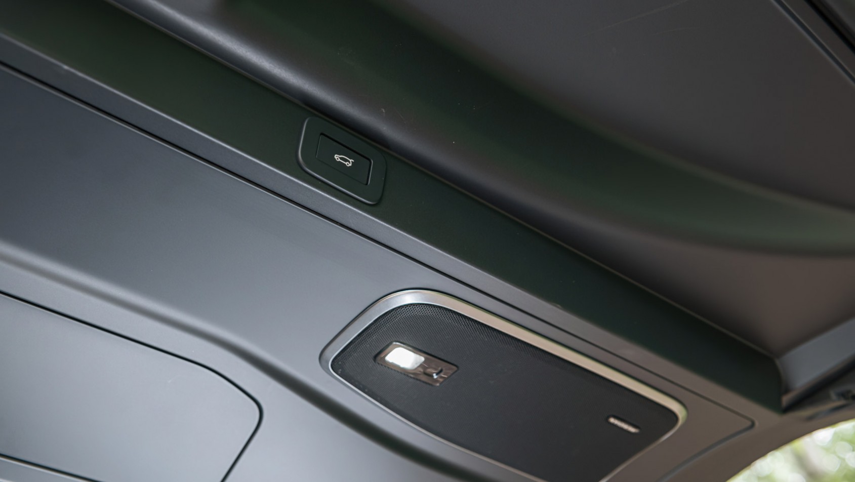 Range Rover SV podsufitka