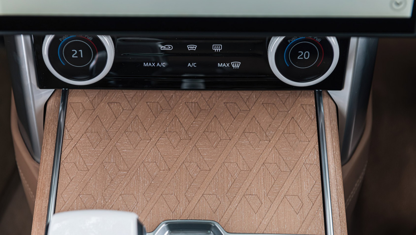 Range Rover SV drewno bespoke