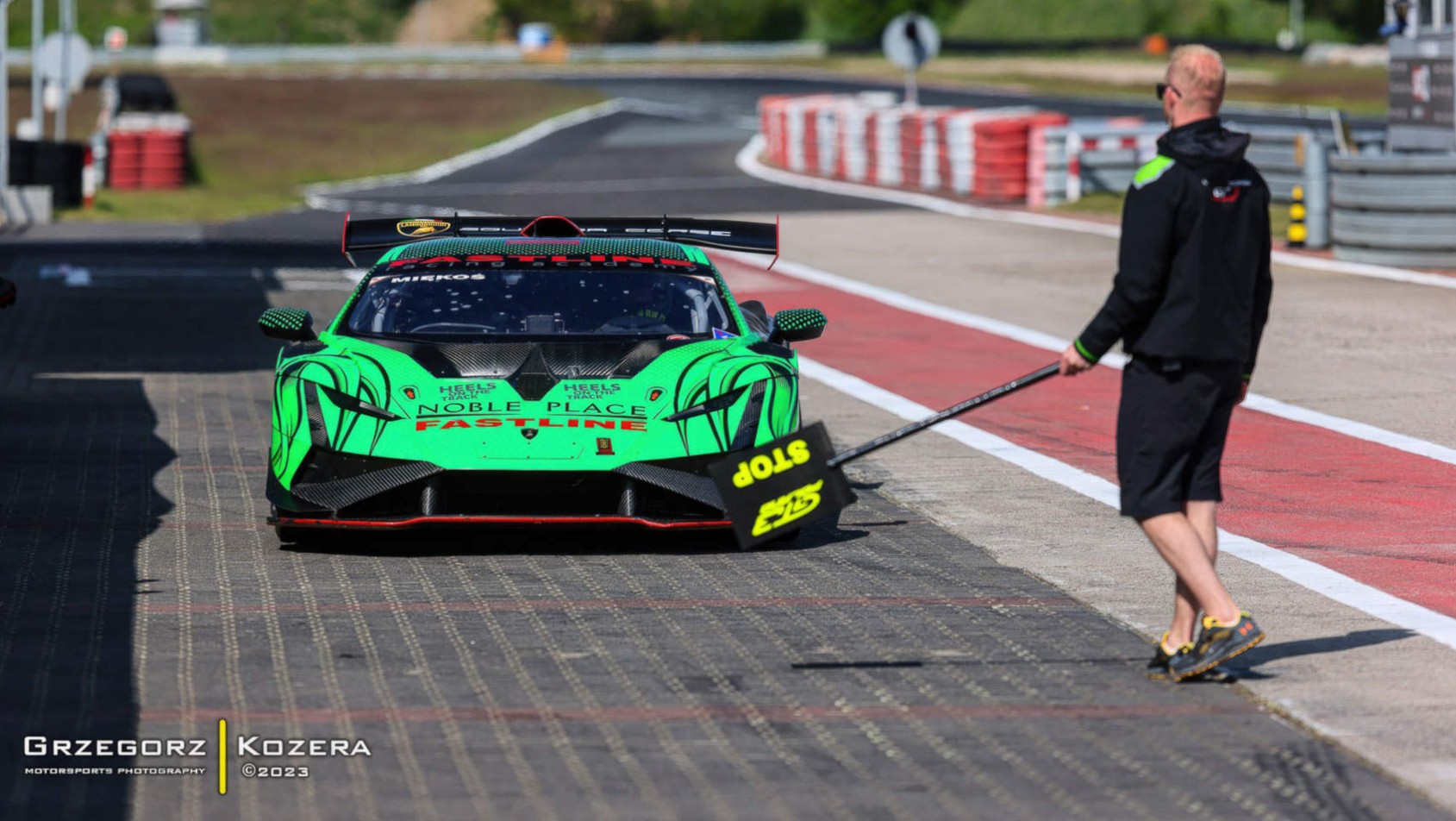 Lamborghini Super Trofeo EVO II - pit lane