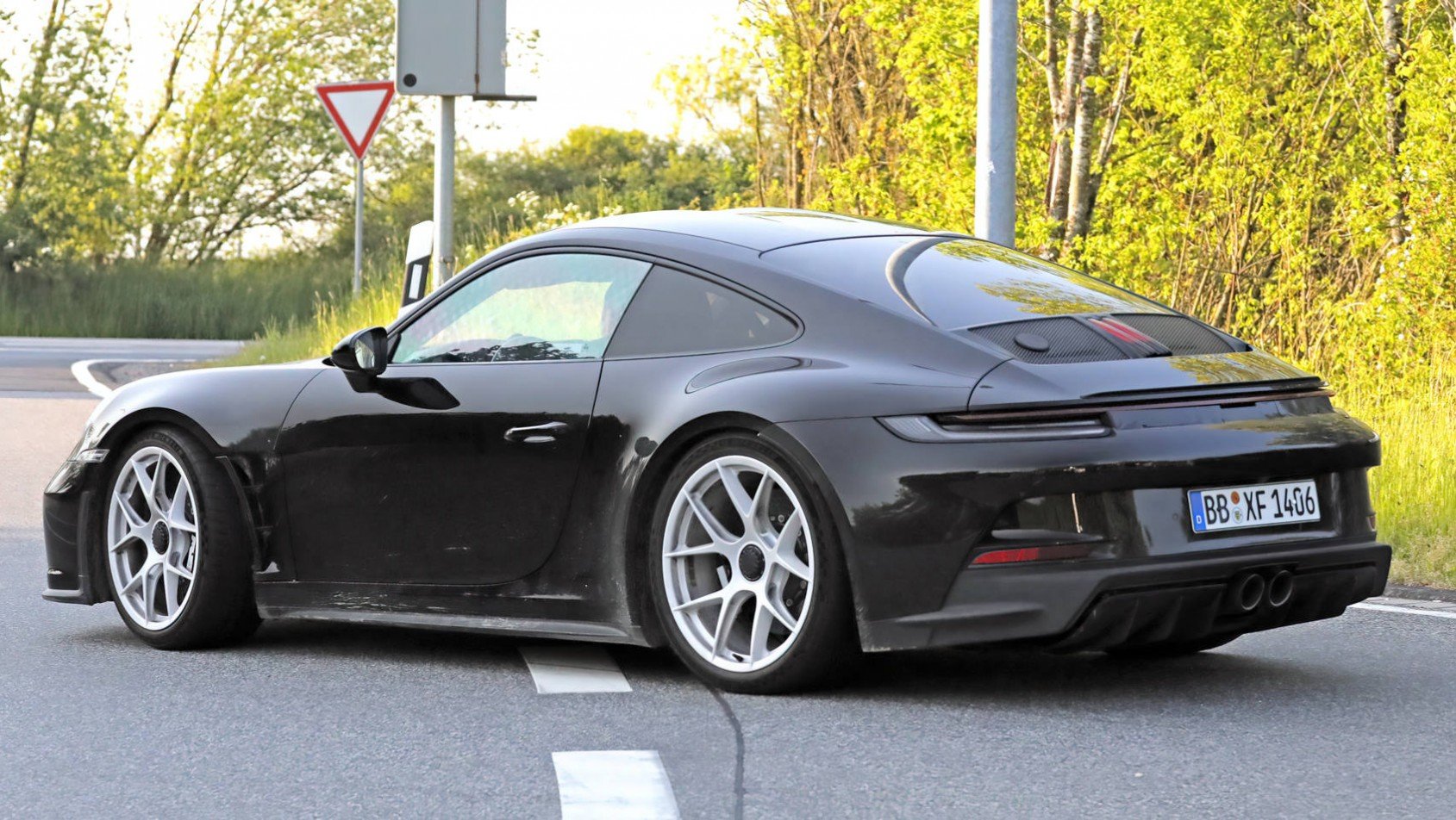 Porsche 911 ST spyshot lewy tył
