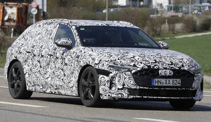 2024 Audi S5 Avant spyshot
