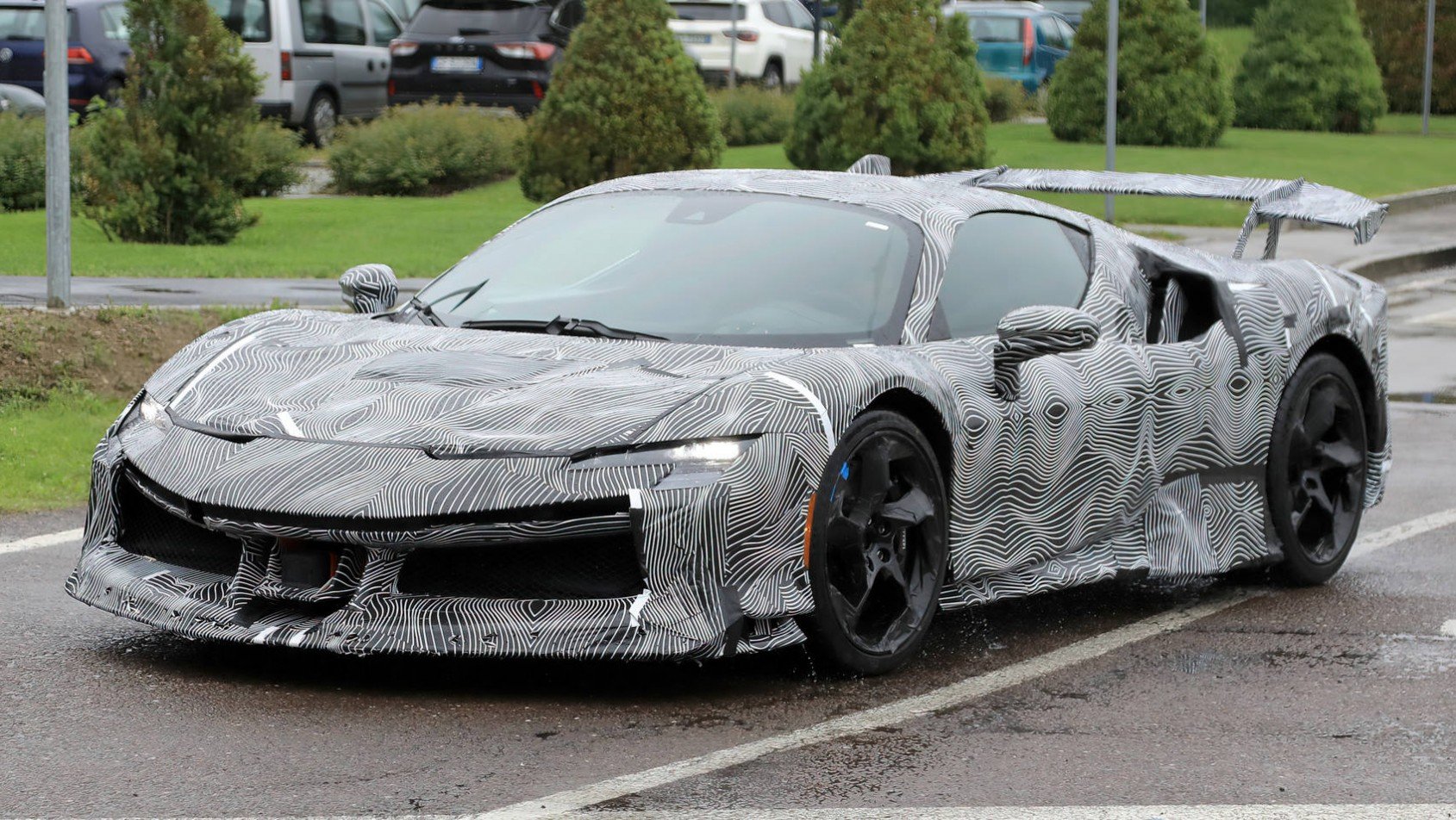 Ferrari SF90 Ferrari SF90 test spyshot
