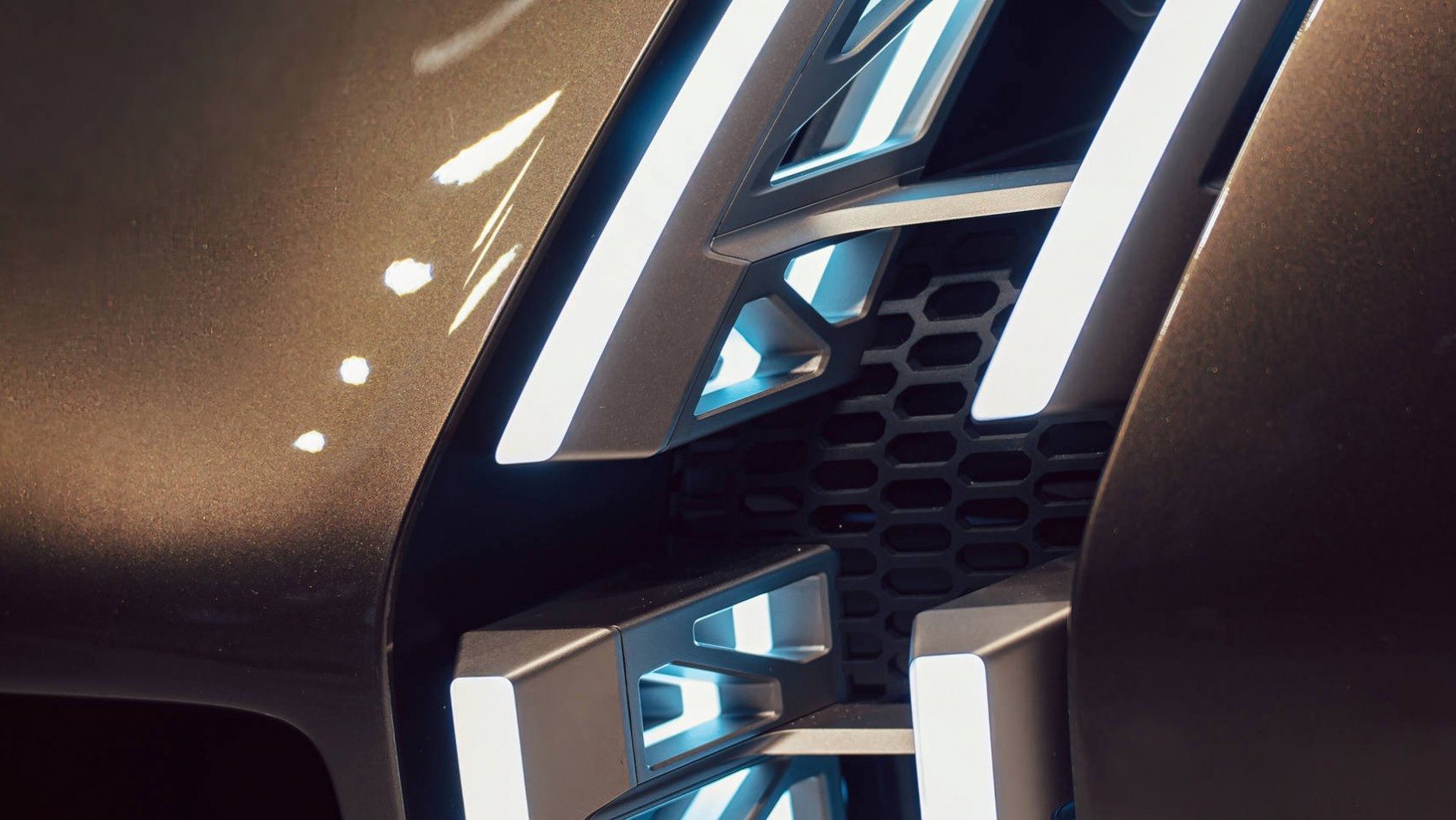 Porsche Mission X detal przód