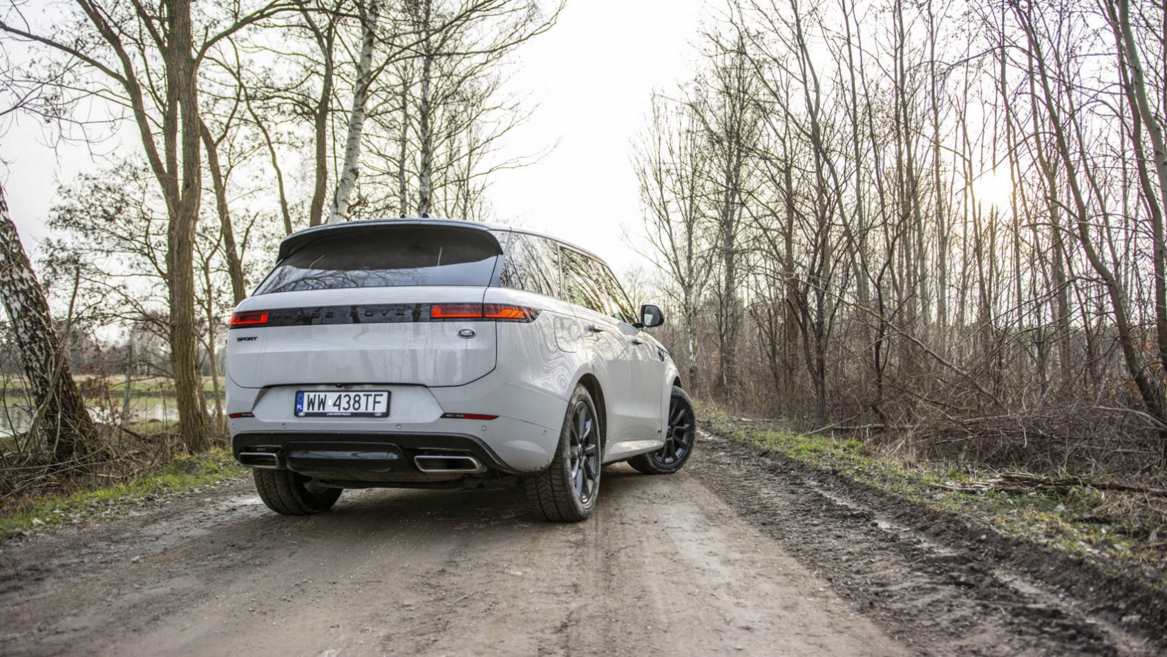 Range Rover Sport P510e - tył auta