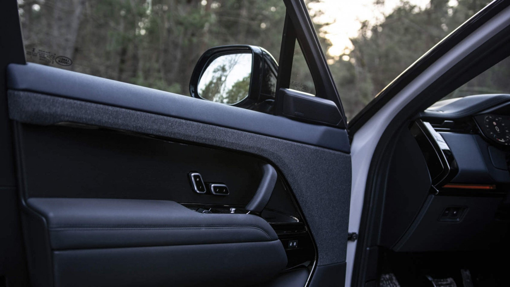 Range Rover Sport P510e - drzwi