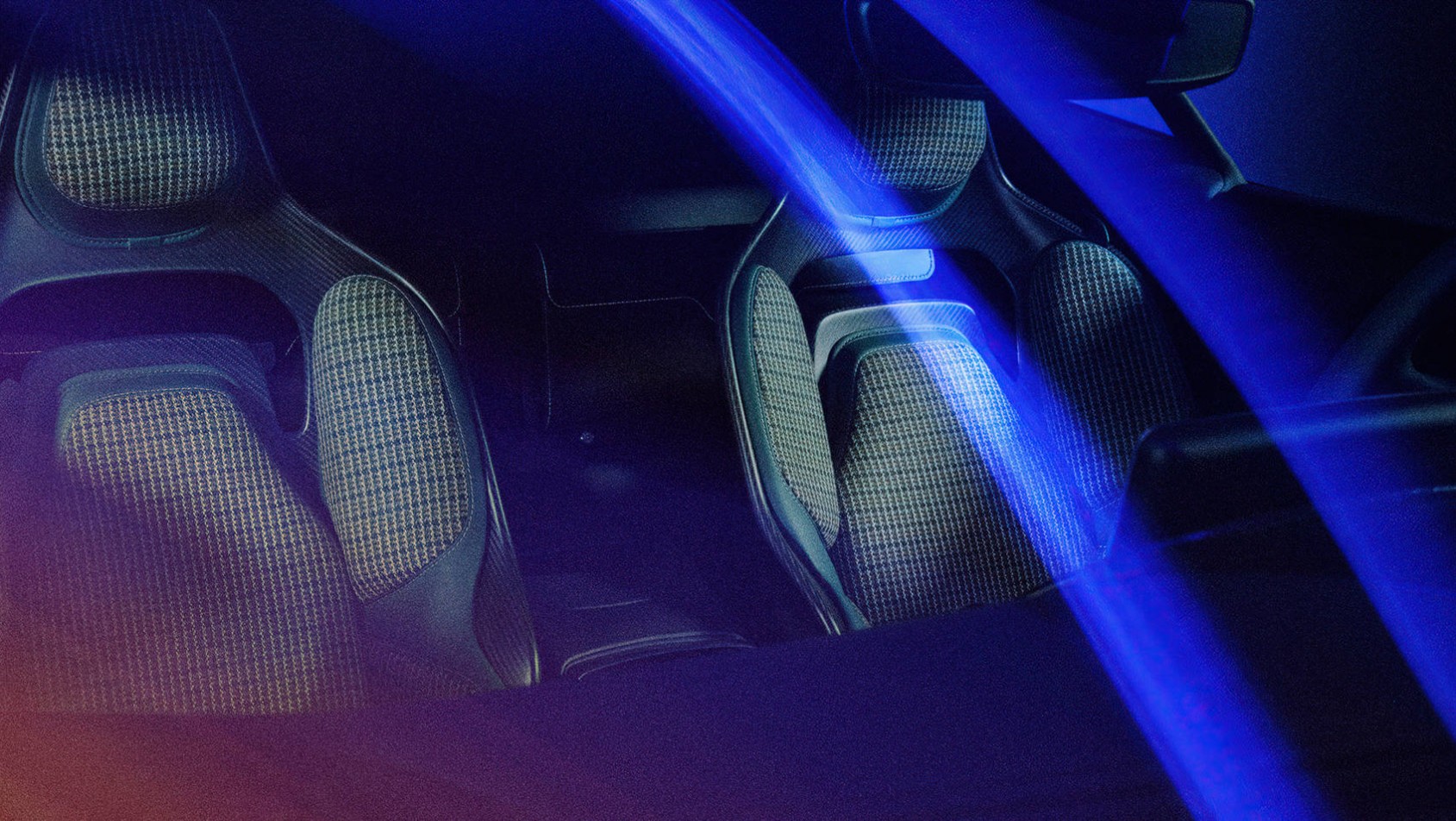 Aston Martin Valour fotele