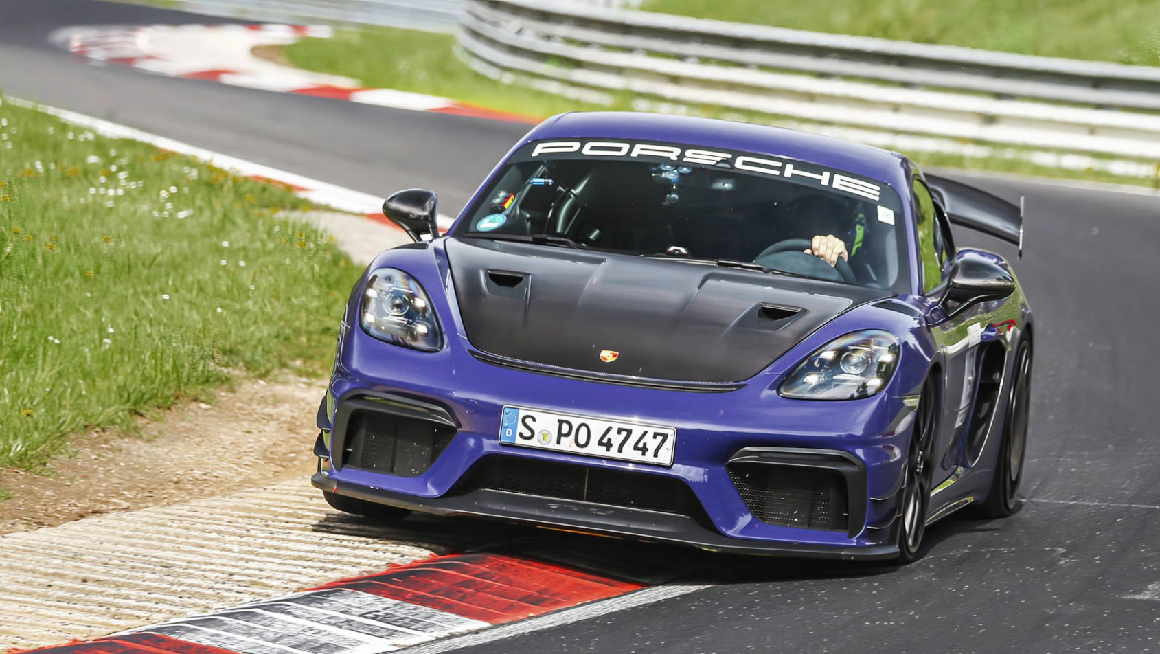 Manthey Porsche 718 Cayman GT4 RS główne