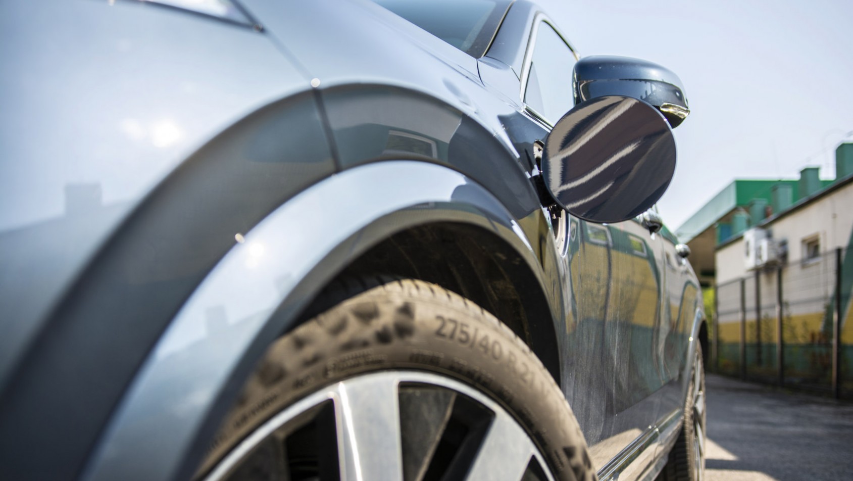 Volvo XC90 Volvo XC90 T8 recharge test detal nadkola