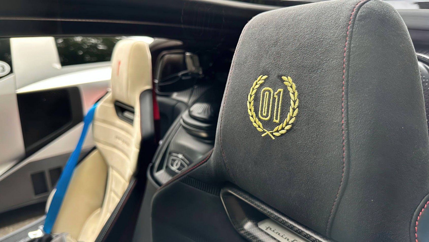 Pininfarina Battista Edizione Nino Farina detal wnętrza