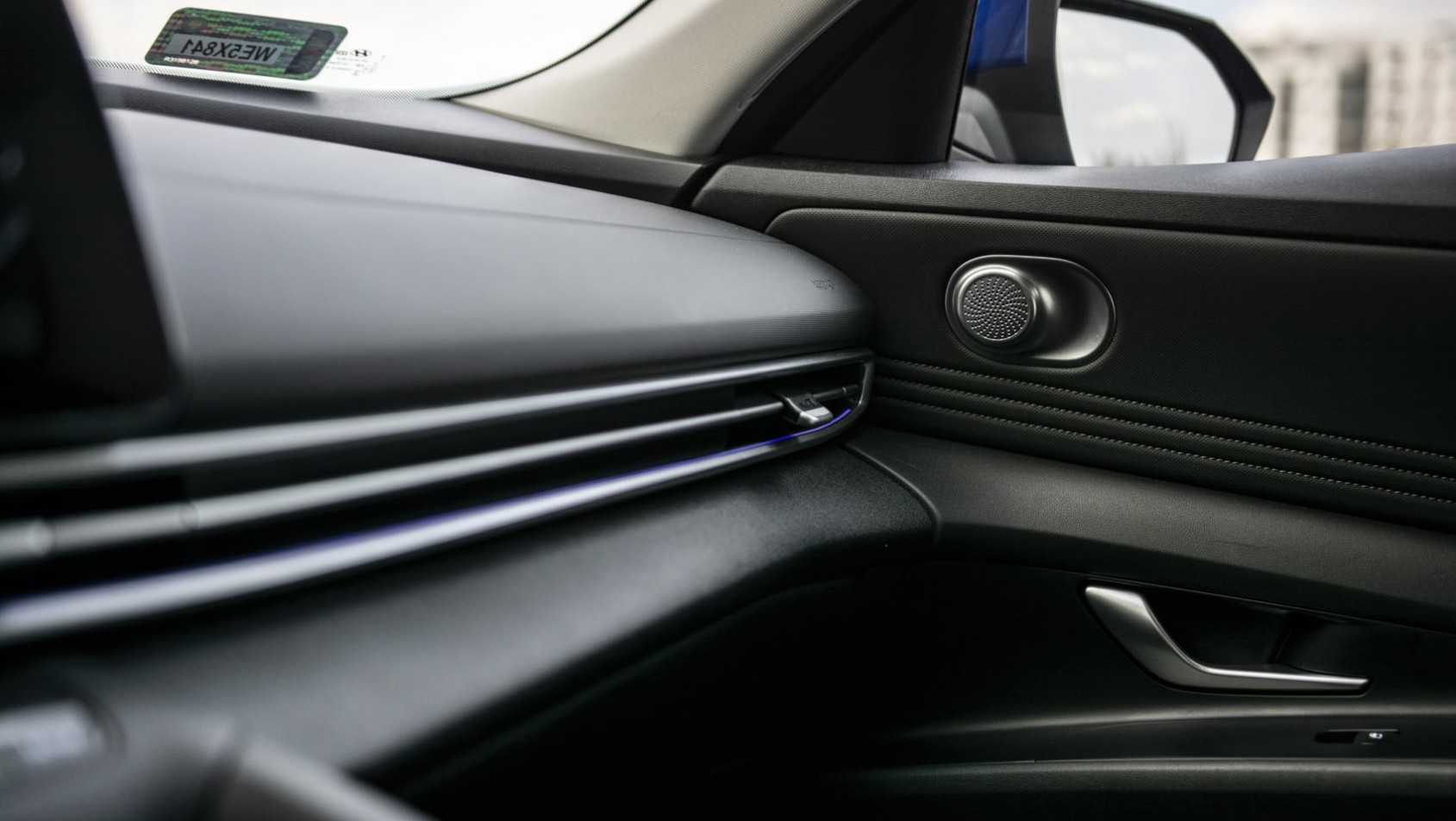 Hyundai Elantra kokpit pasażera