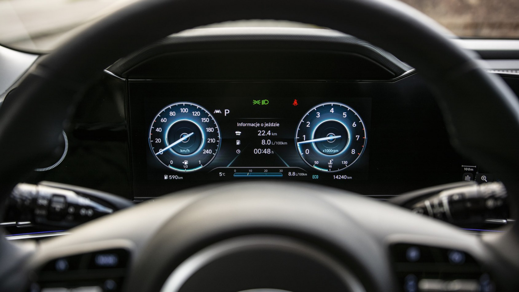 Hyundai Elantra wirtualne zegary