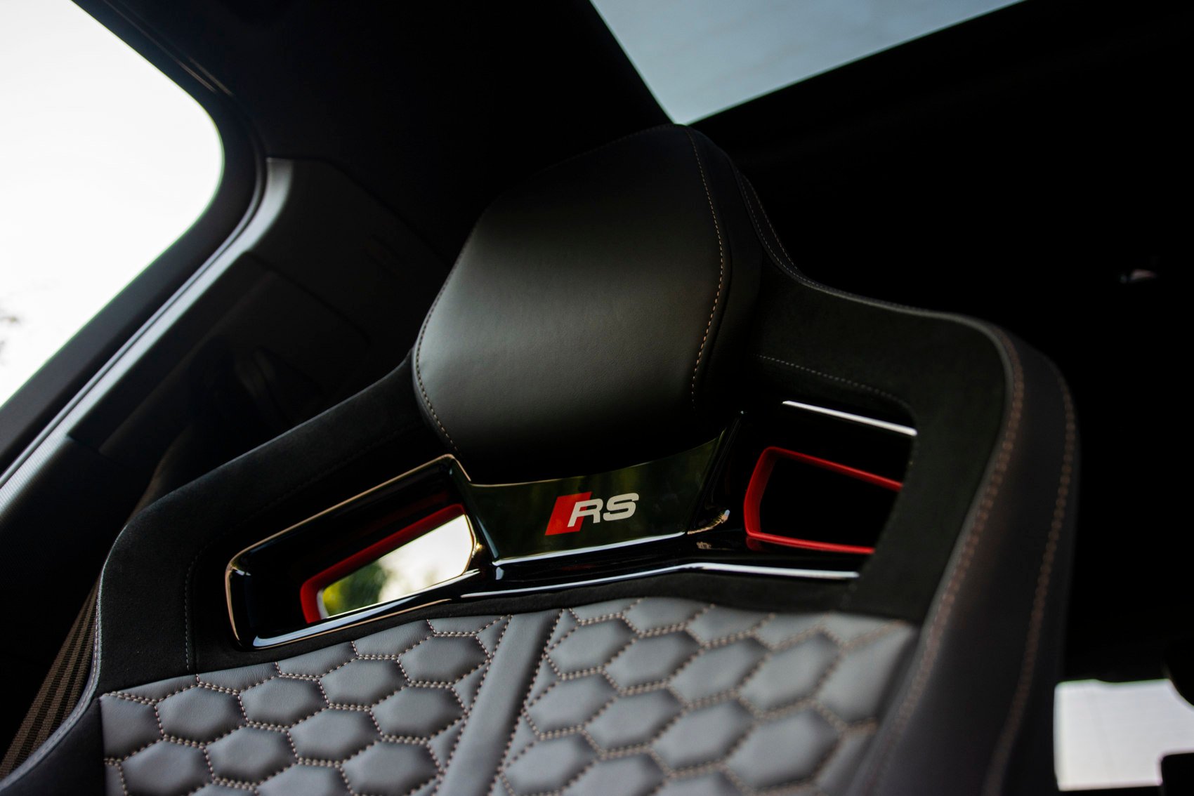 Audi RS Q3 10 years wzór tapicerki