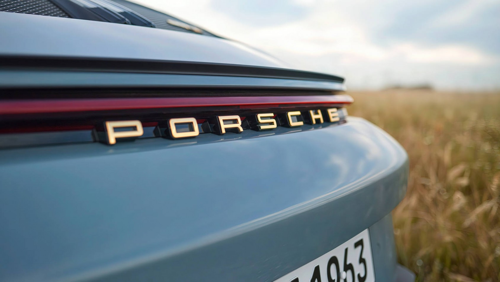 Porsche 911 S/T logotyp