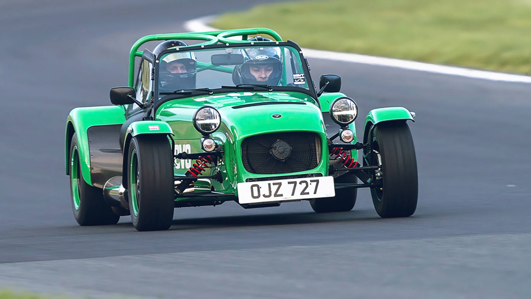Caterham Seven 420R Evo Edition na torze przód