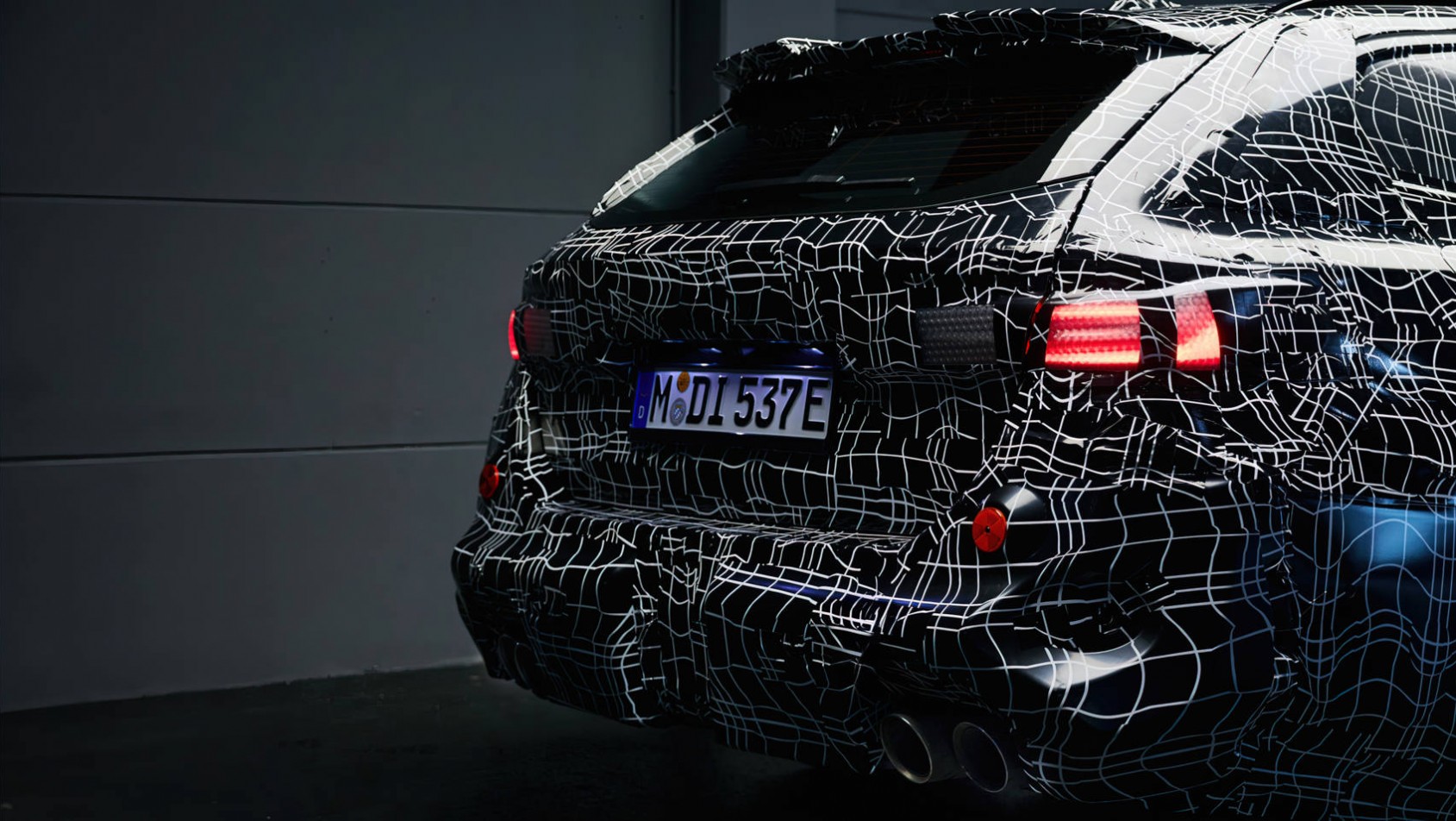 BMW M5 Touring spyshot detal tyłu