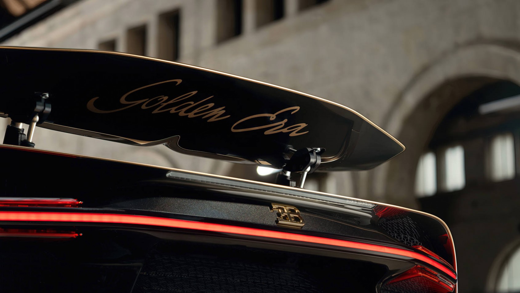 Bugatti Chiron Super Sport Golden Era spoiler