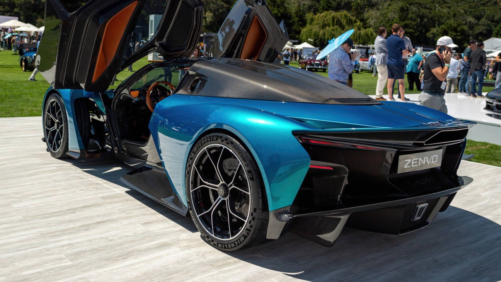 Zenvo Aurora tur lewy tył