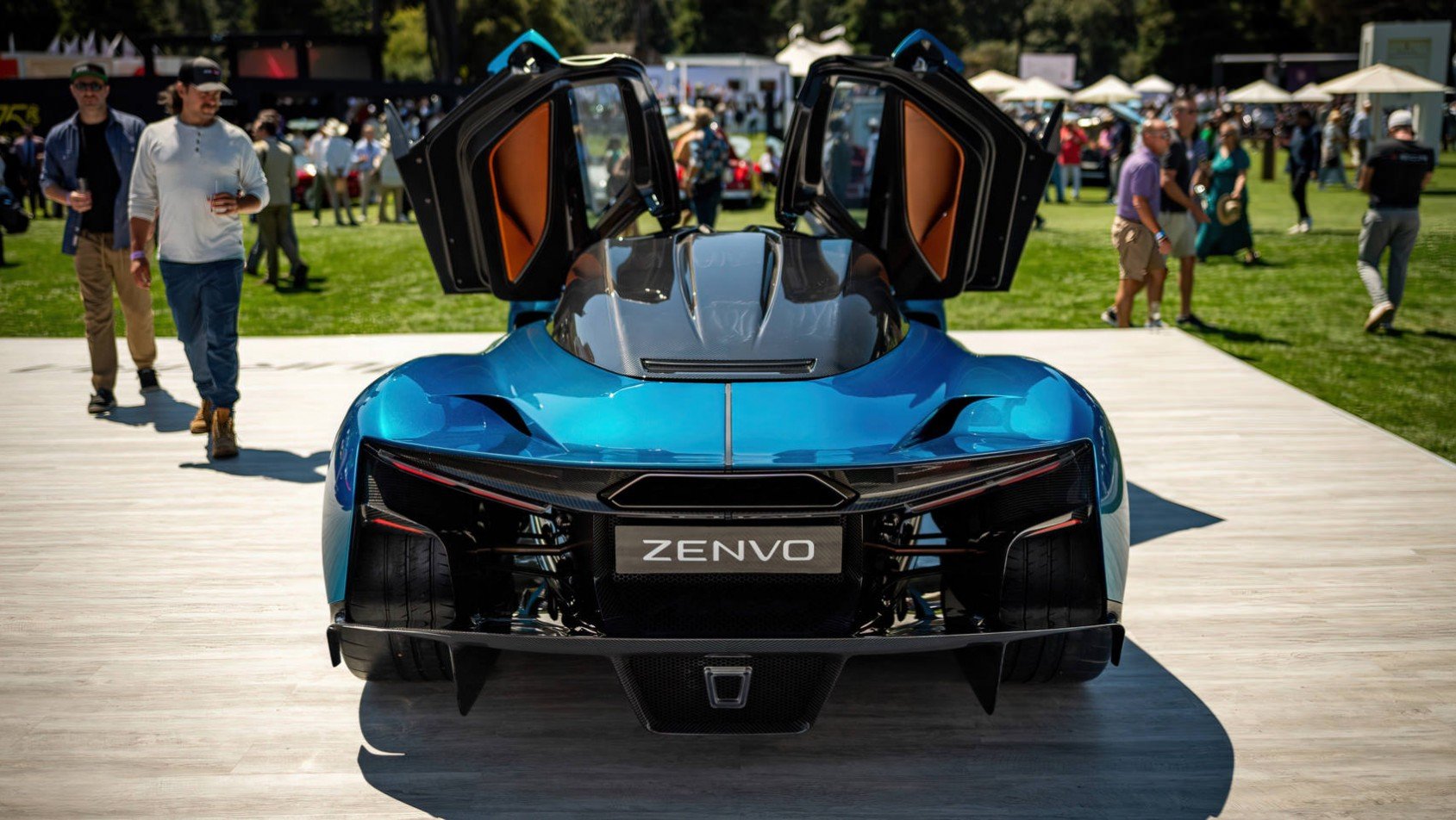 Zenvo Aurora tur tył