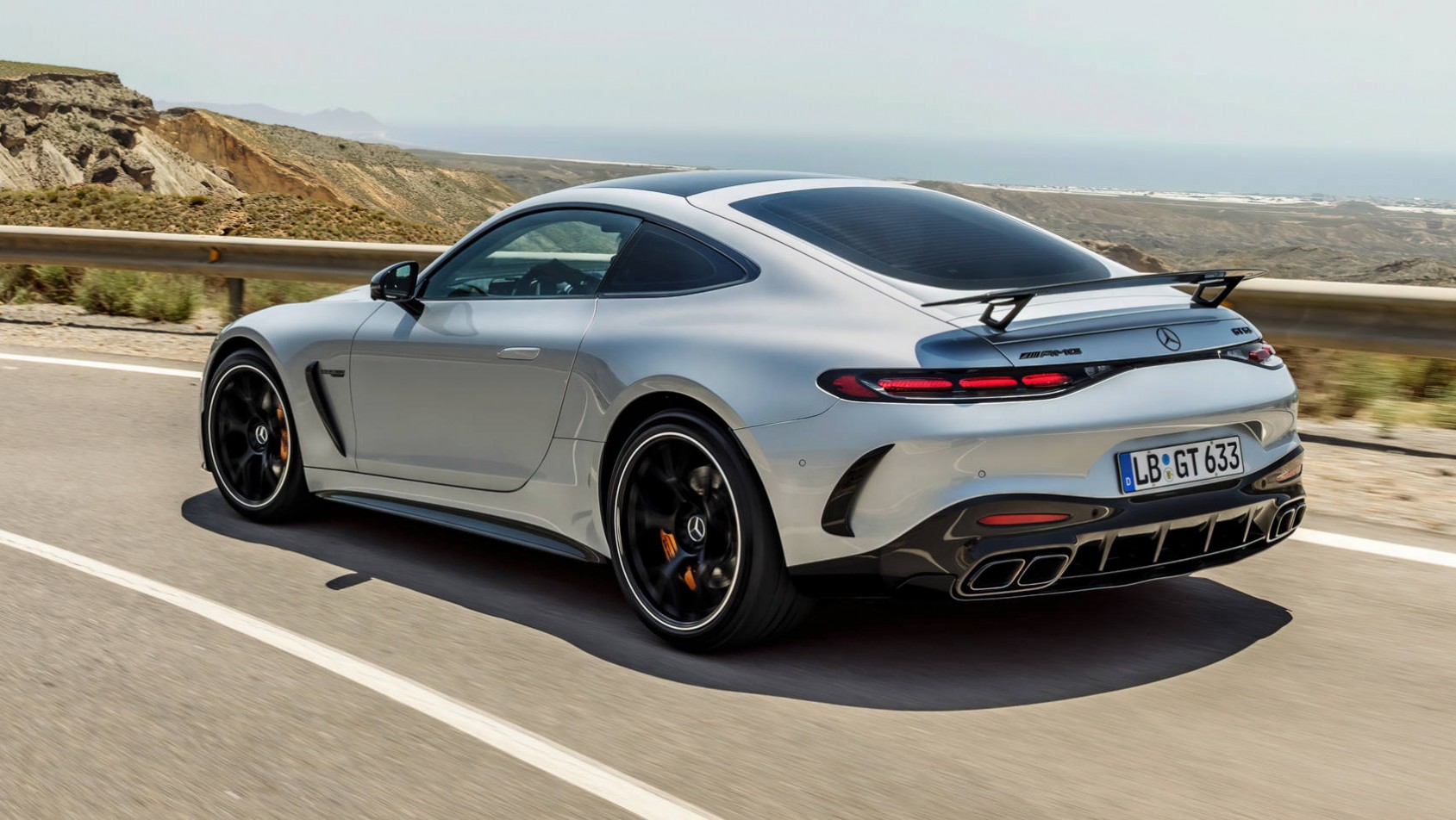 Mercedes-AMG GT 2024 Mercedes AMG GT tył dynamiczne