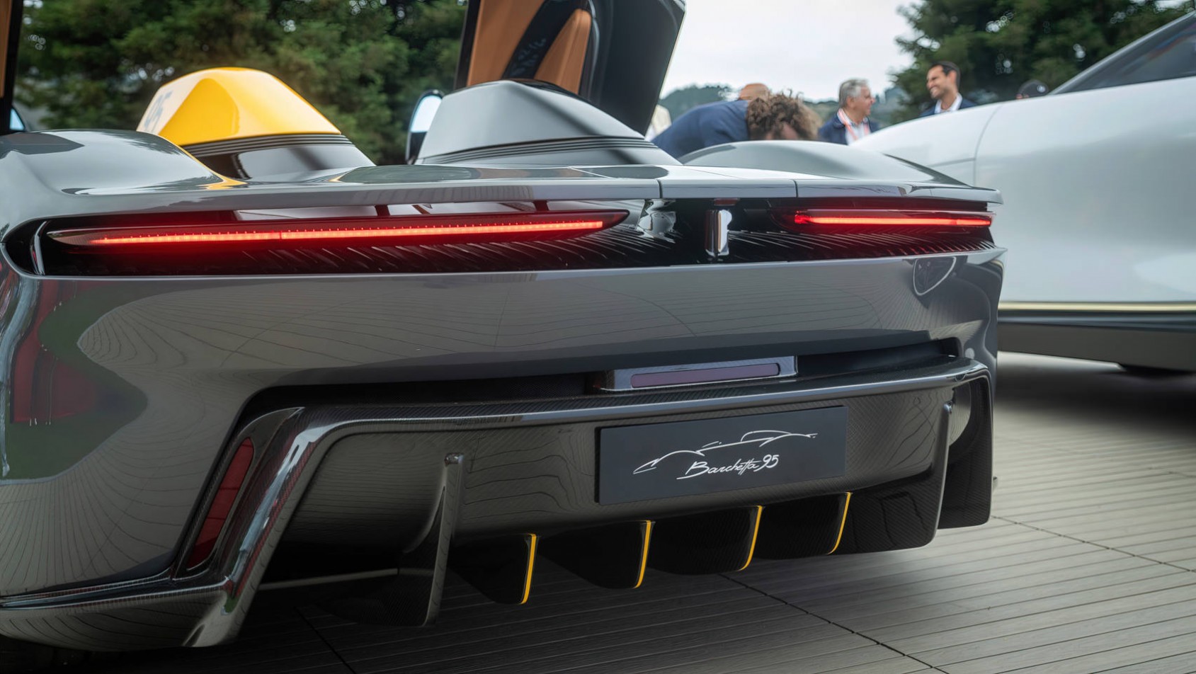 Pininfarina B95 tył detal