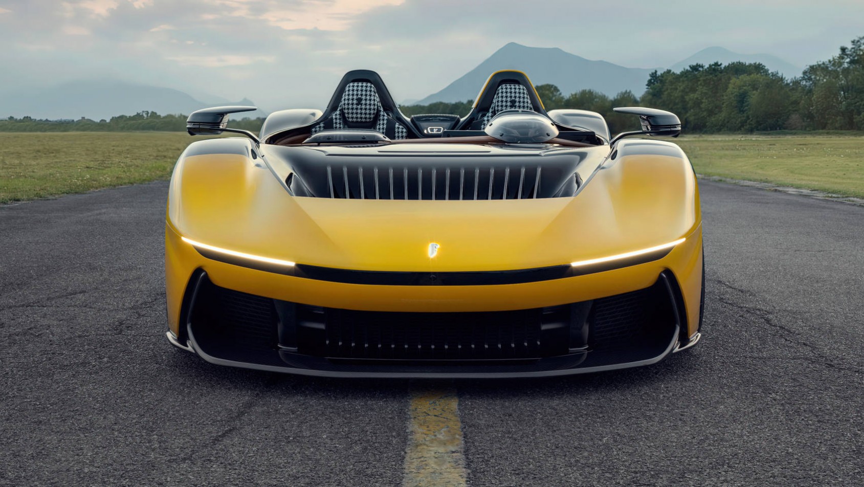 Pininfarina B95 przód