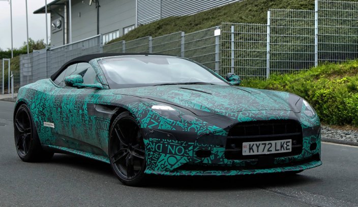 Aston Martin DB12 Volante spyshot sylwetka