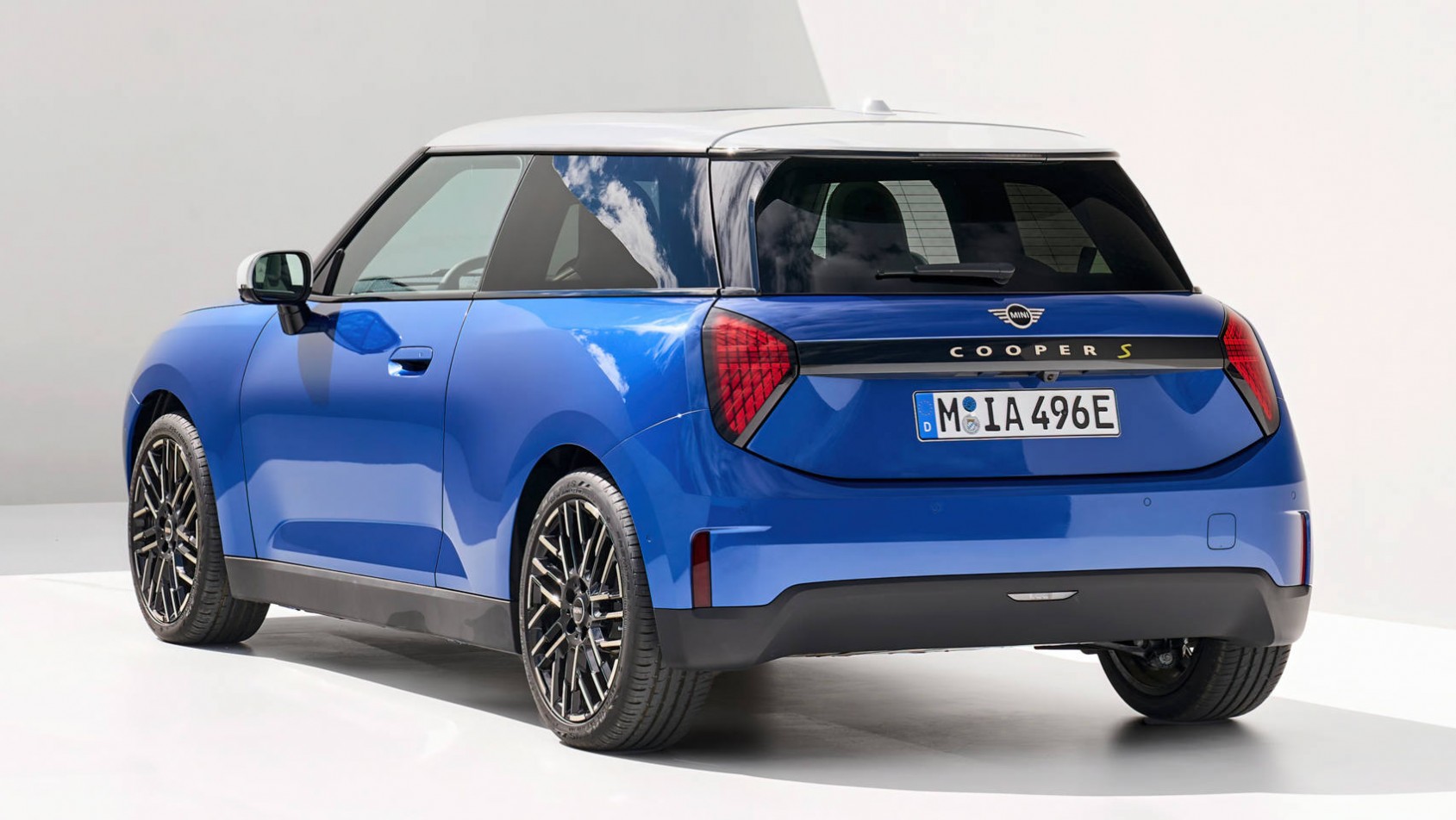 MINI Cooper 2023 EV tył lewy