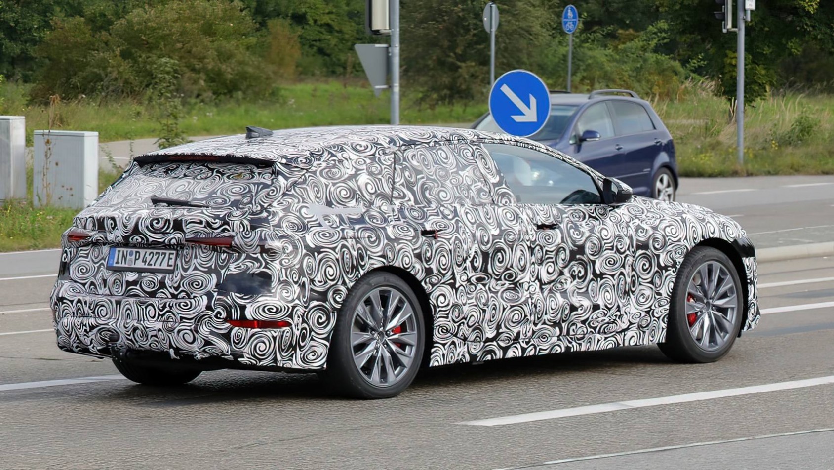 Audi S6 Avant e-tron spyshot sylwetka