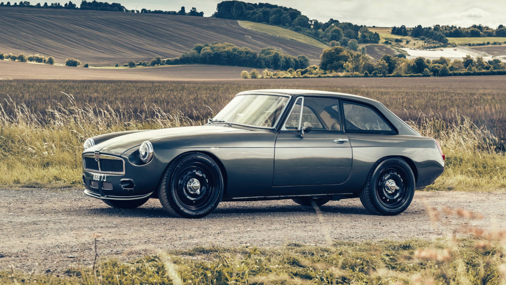 Frontline LE60 MG B restomod