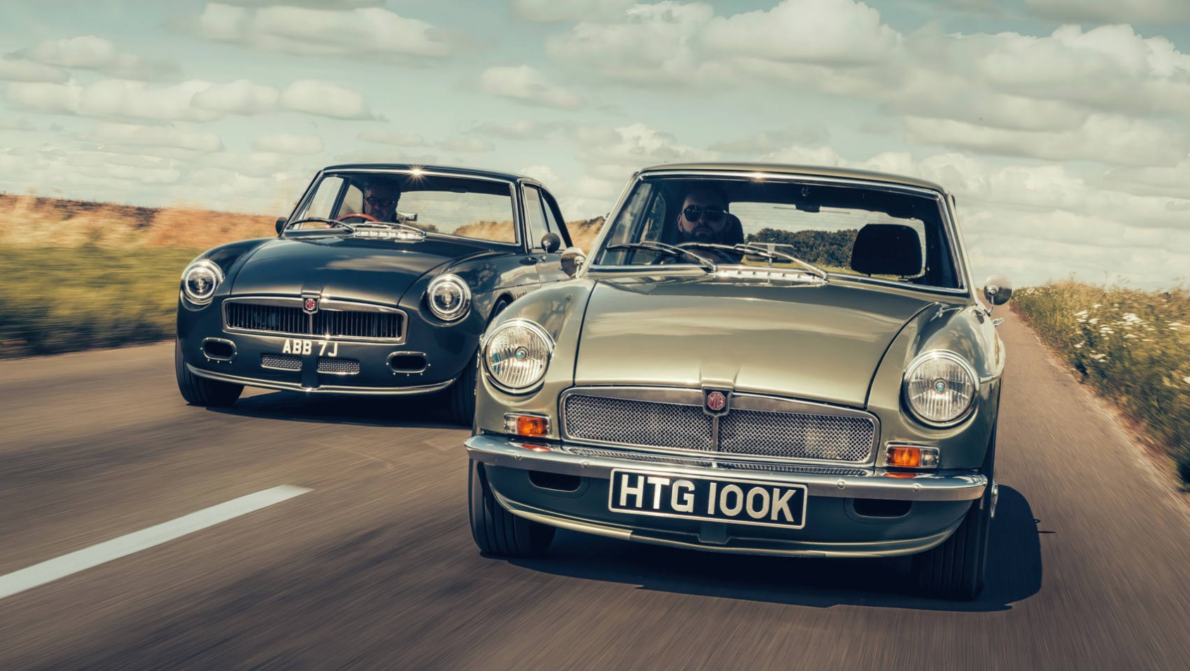 Frontline LE60 i BEE restomod dynamiczne