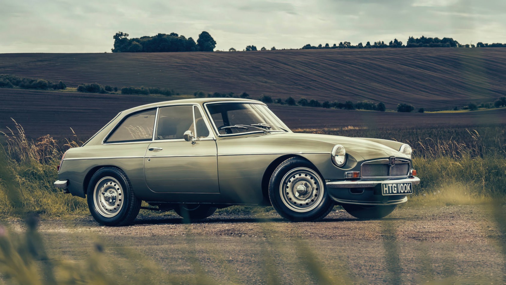 Frontline BEE MG B restomod sylwetka