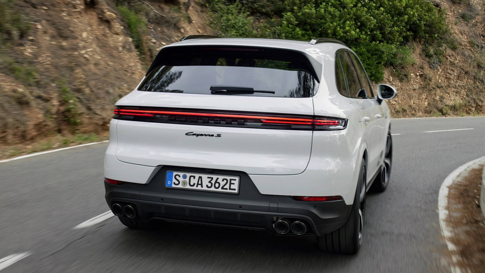 Porsche Cayenne S E-Hybrid tył