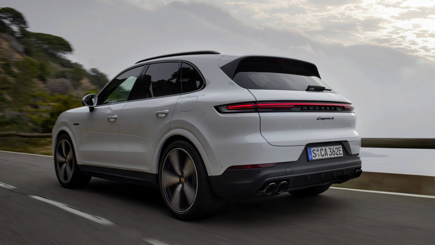 Porsche Cayenne S E-Hybrid sylwetka