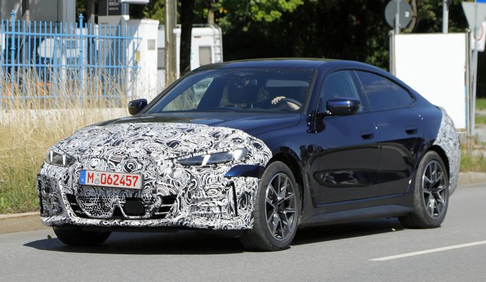 BMW i4 Gran Coupe lift spyshot