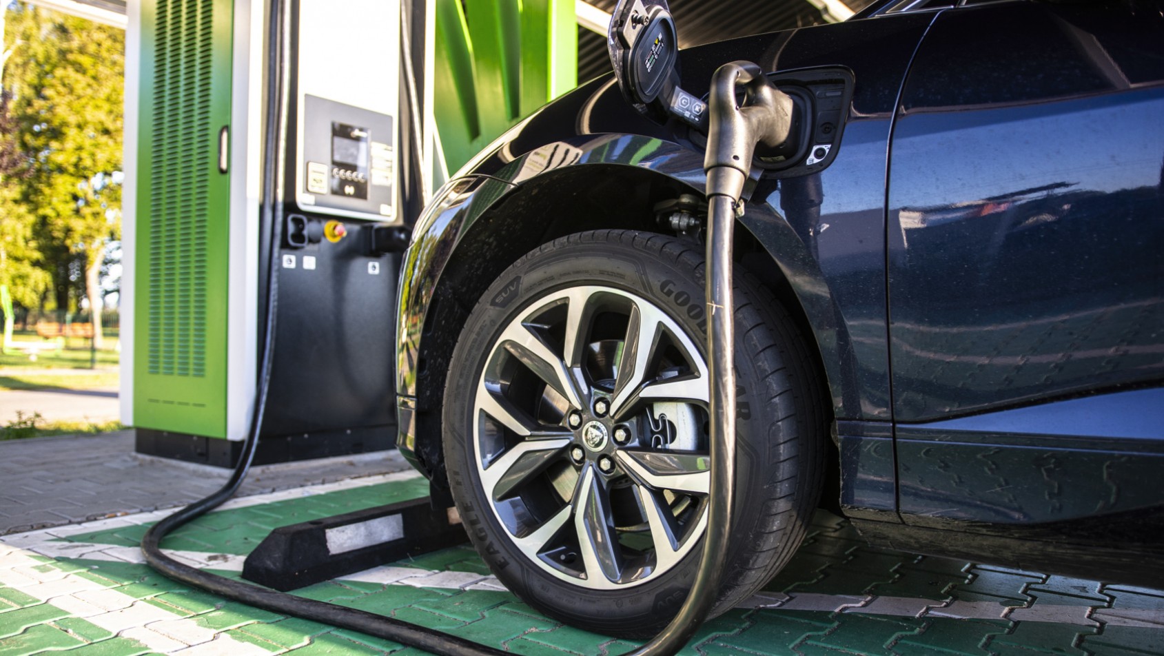 Jaguar I-Pace gniazdo ładowania