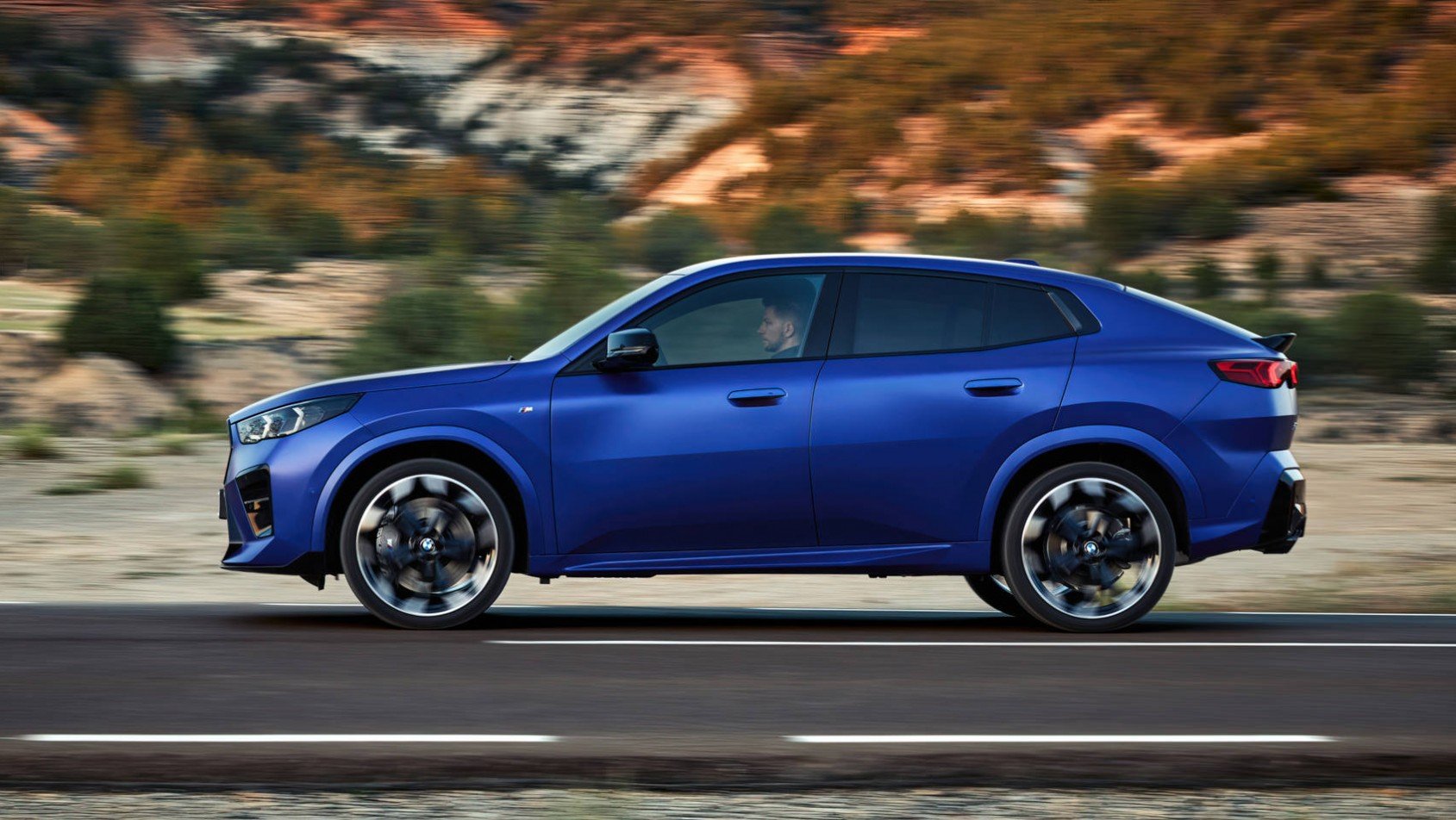 2024 BMW X2 M35i profil