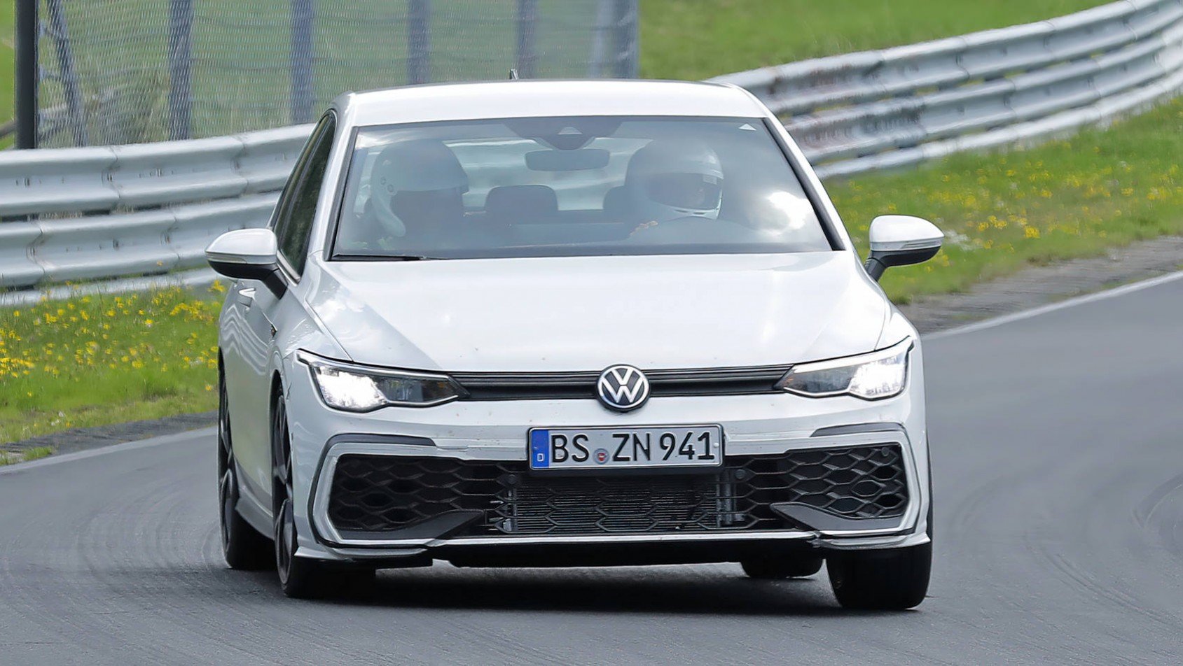 2024 Volkswagen Golf GTI facelift przedni pas