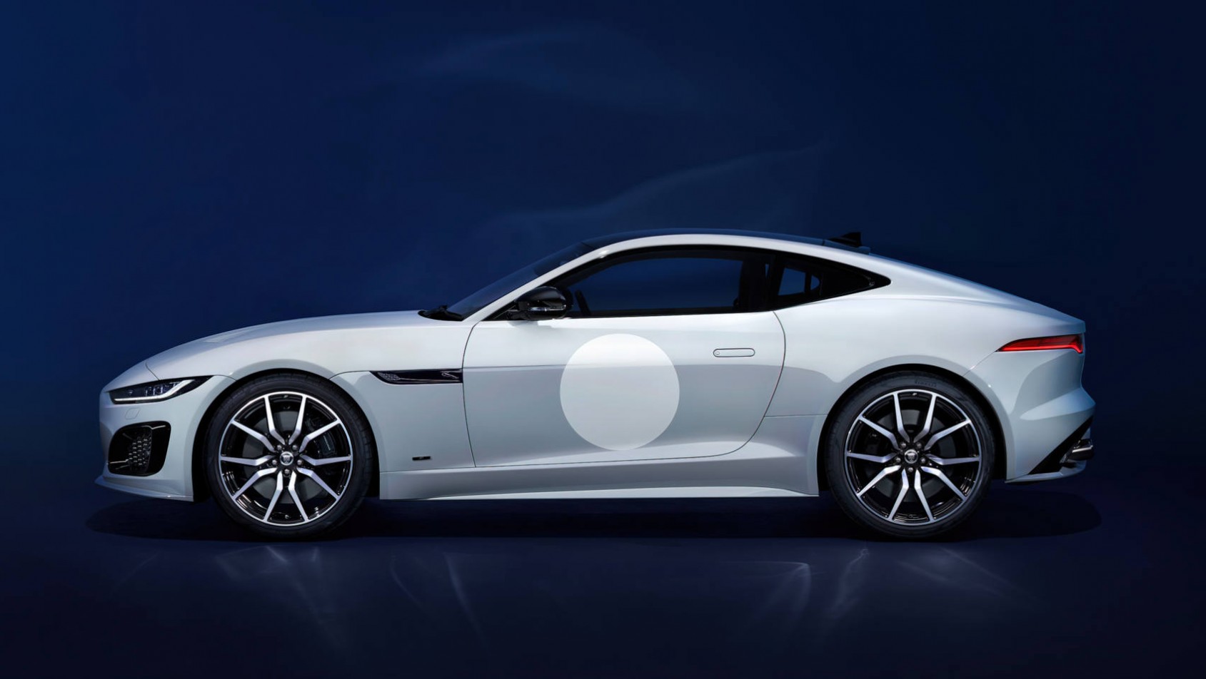 Jaguar F-Type ZP Edition coupe profil