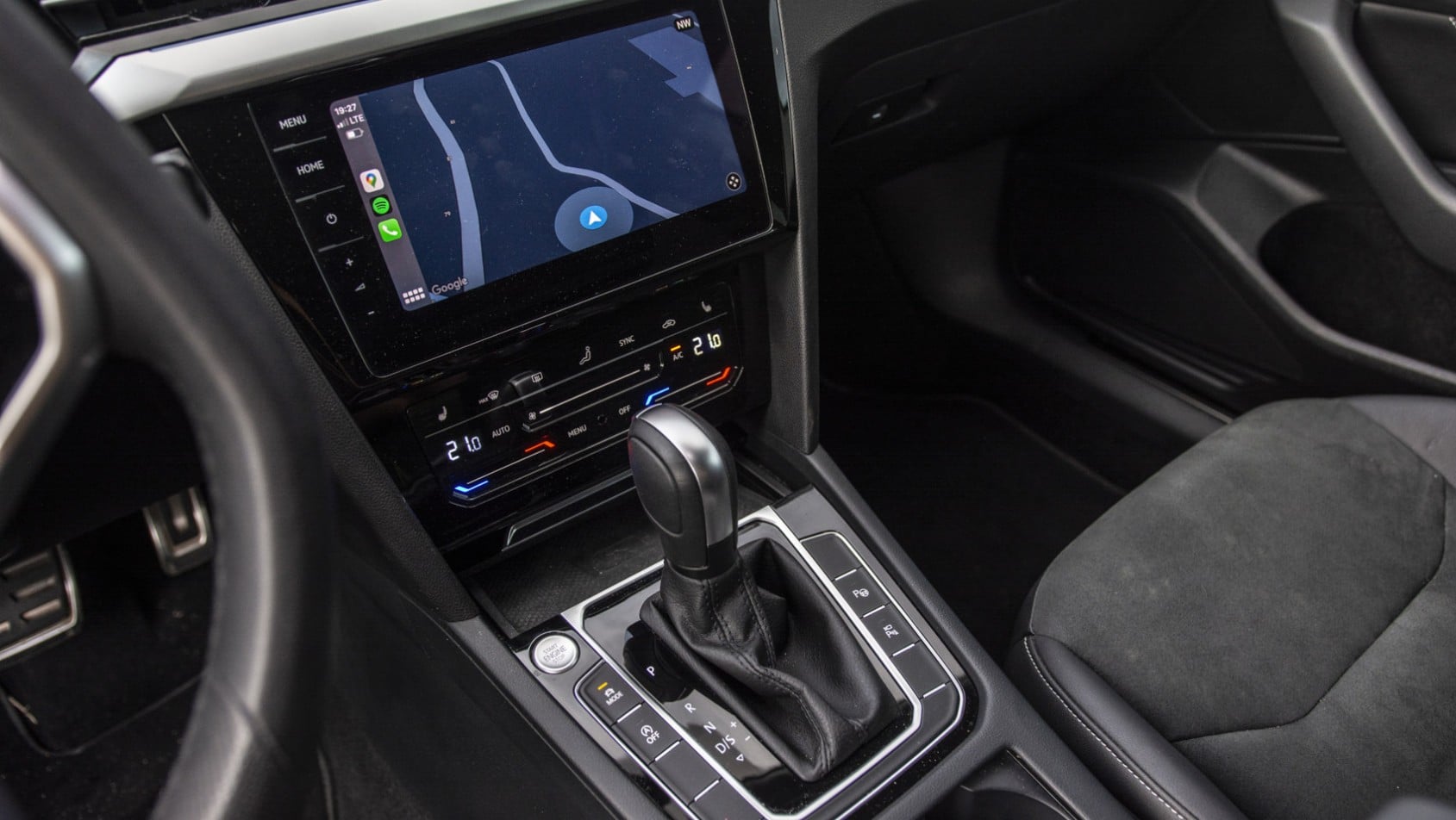 Volkswagen Arteon Shooting Brake deska rozdzielcza