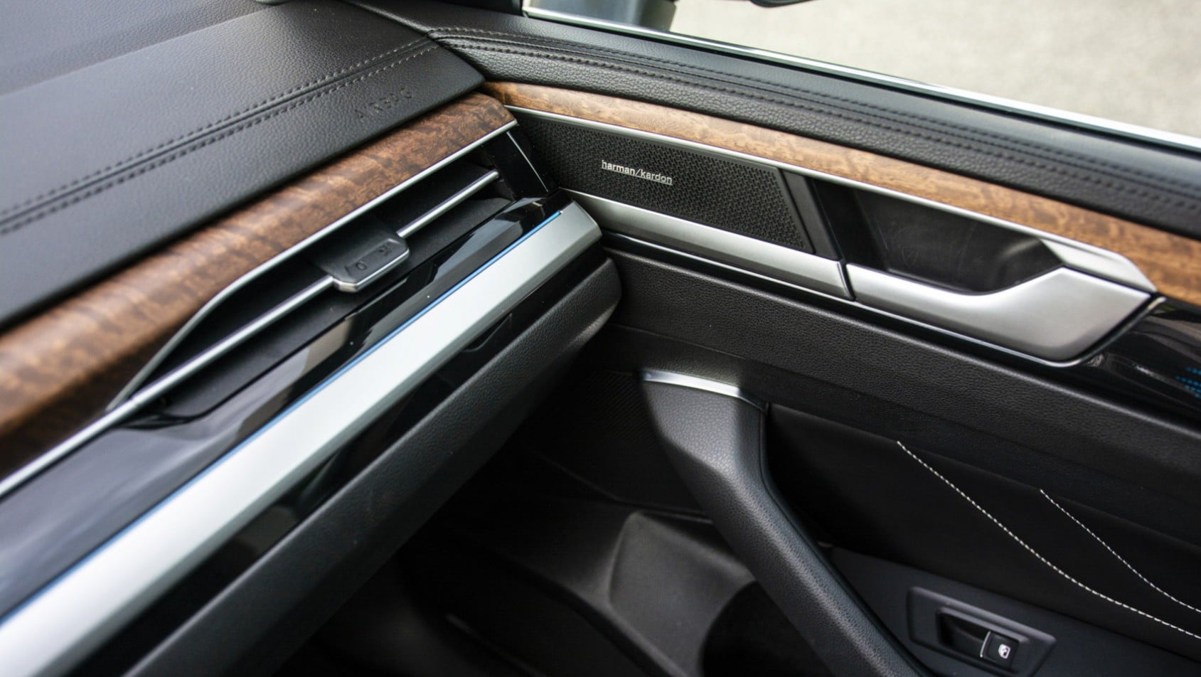 Volkswagen Arteon Shooting Brake wykończenie wnętrza