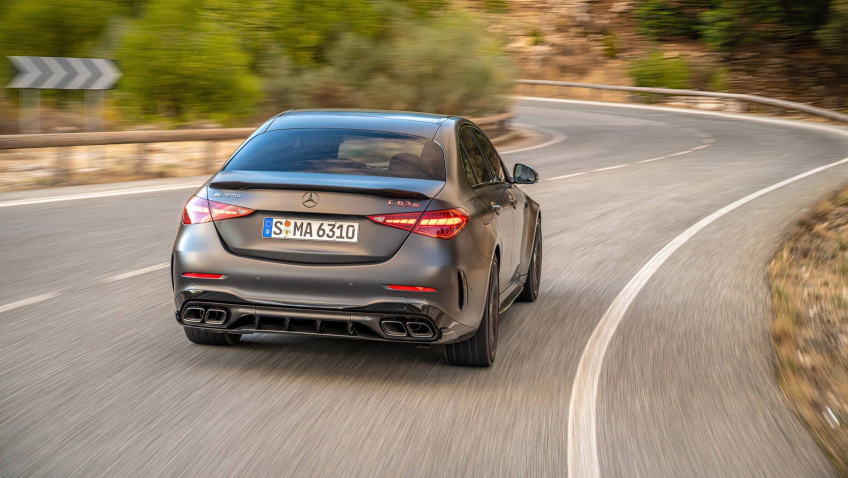 Mercedes-AMG C63S E-Performance tył