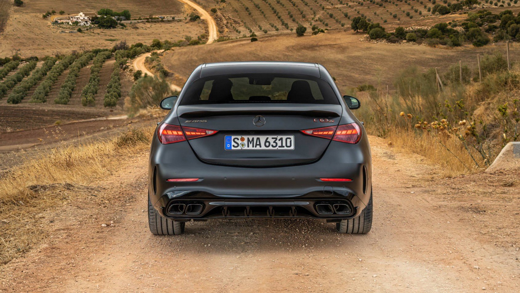 Mercedes-AMG C63 E-Performance tylny pas