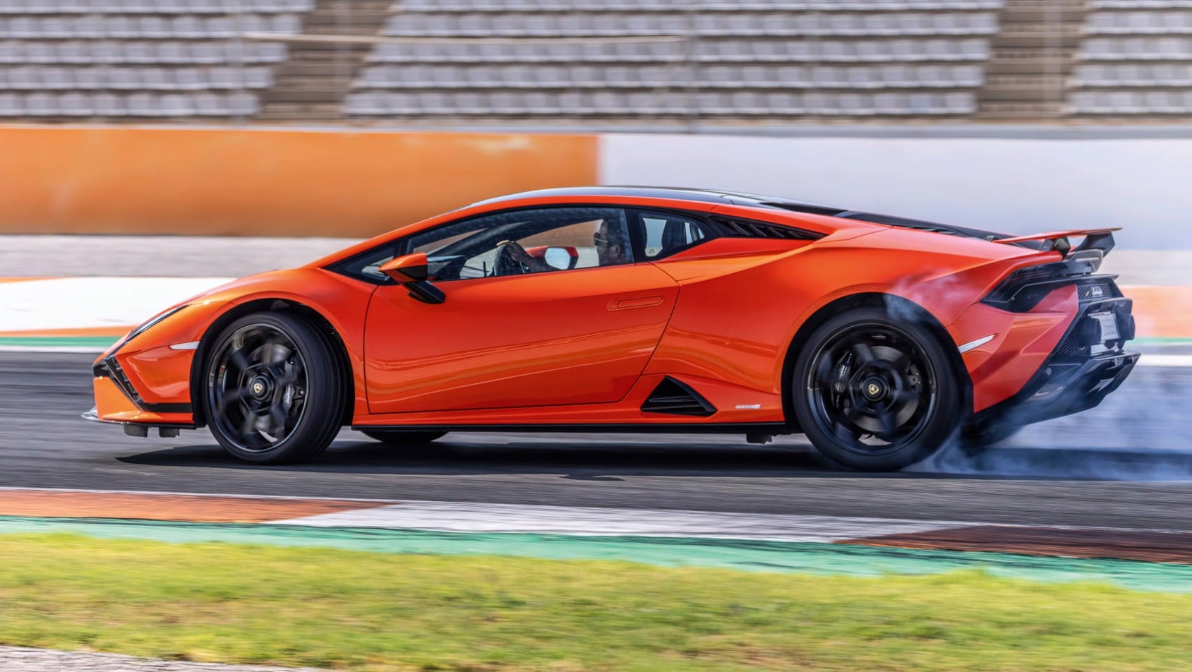Lamborghini Huracan Tecnica test poślizgi