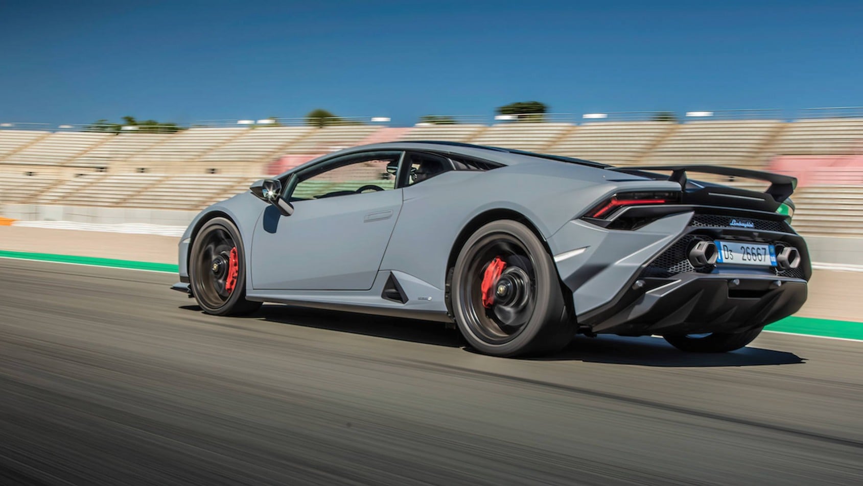 Lamborghini Huracan Tecnica lewy tył