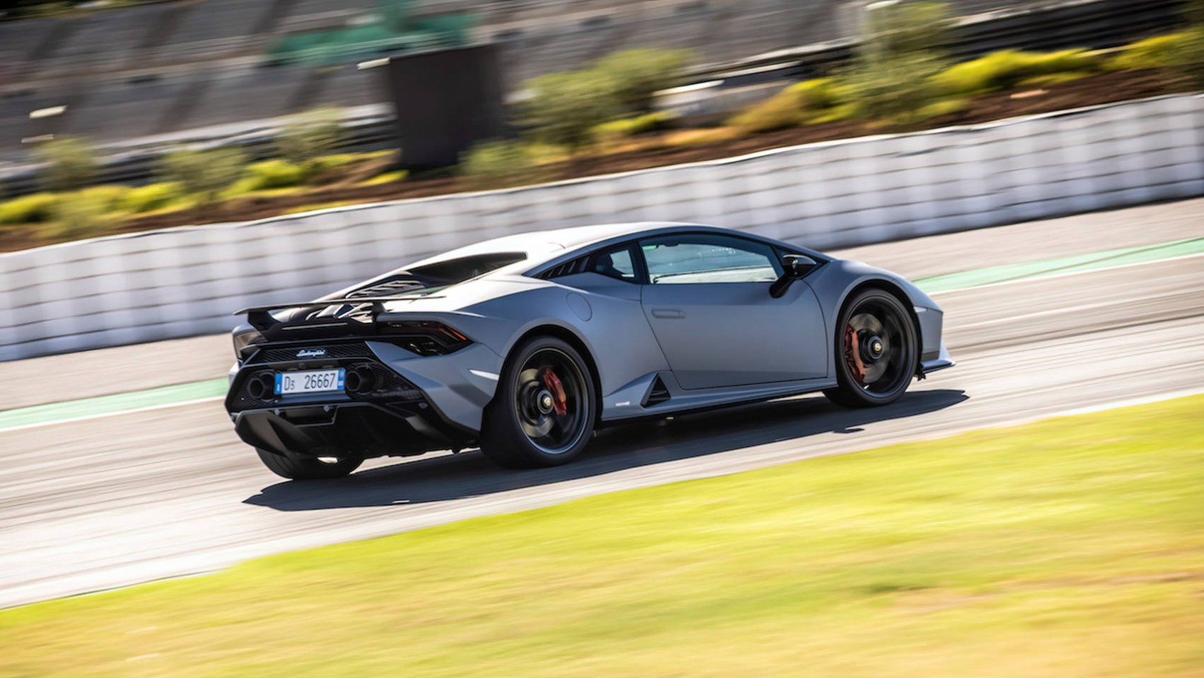 Lamborghini Huracan Tecnica sylwetka