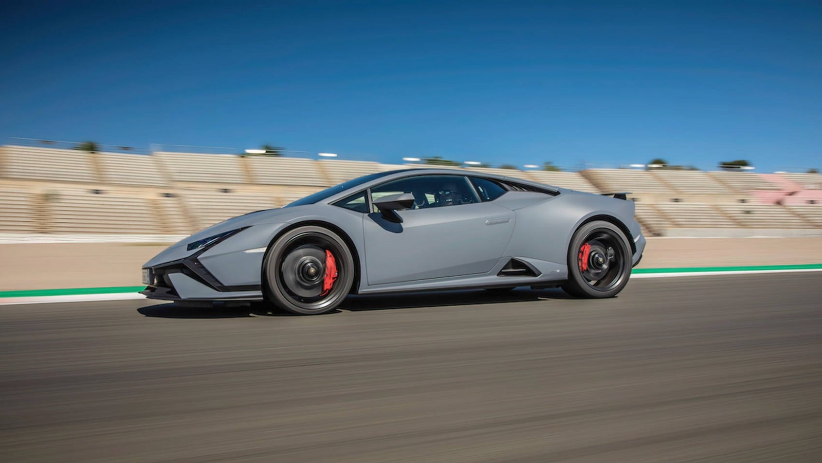 Lamborghini Huracan Tecnica hamulce